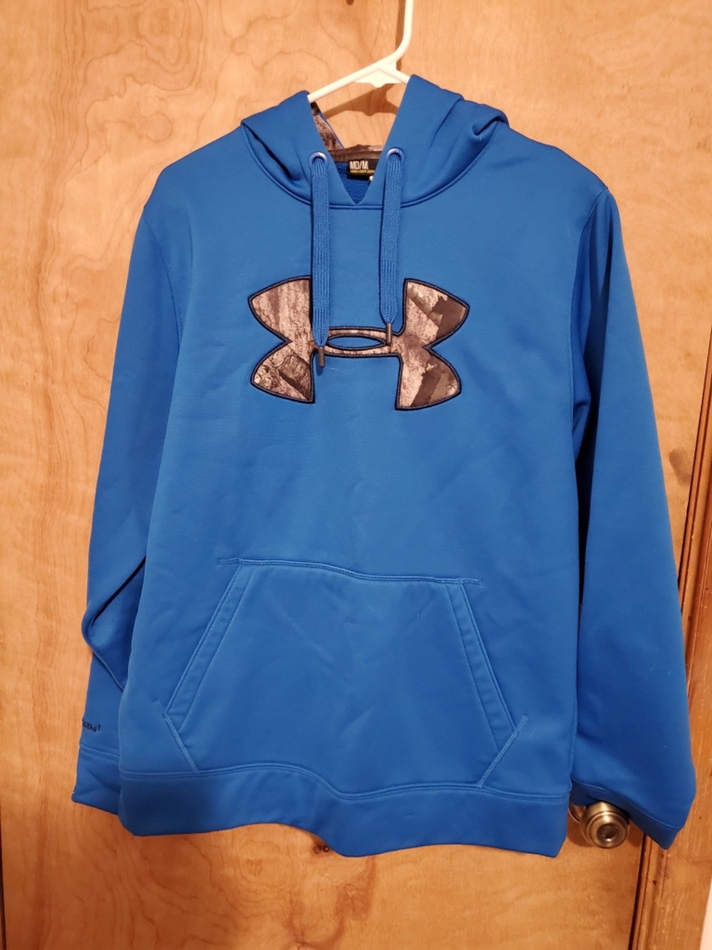 #1007 Mens sweatshirt by under Armour